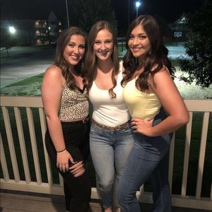 Meet your Posher, Isabel